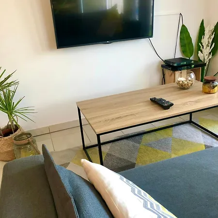 Apartment Neuf, Climatise, Proche